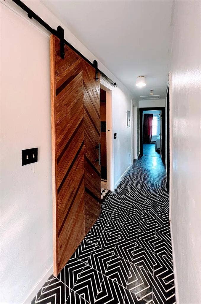 East Rock Summer Sublet