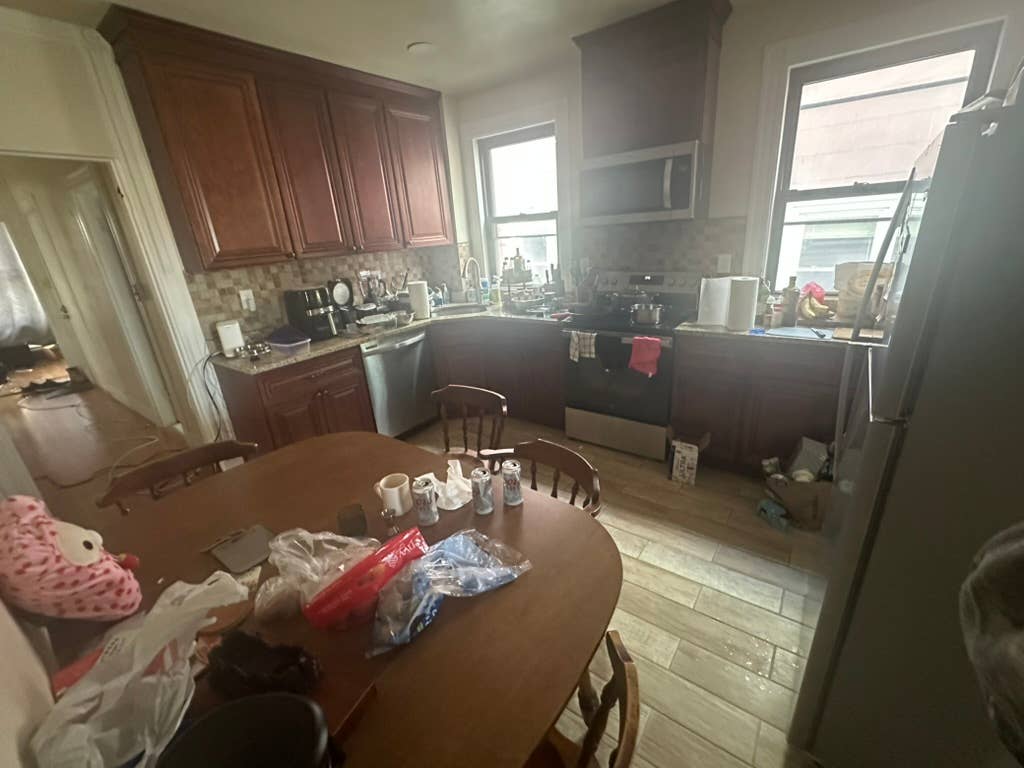 **6-MONTH SUBLET (MISSION HILL)**