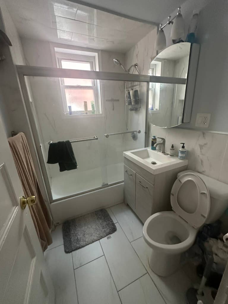 **6-MONTH SUBLET (MISSION HILL)**