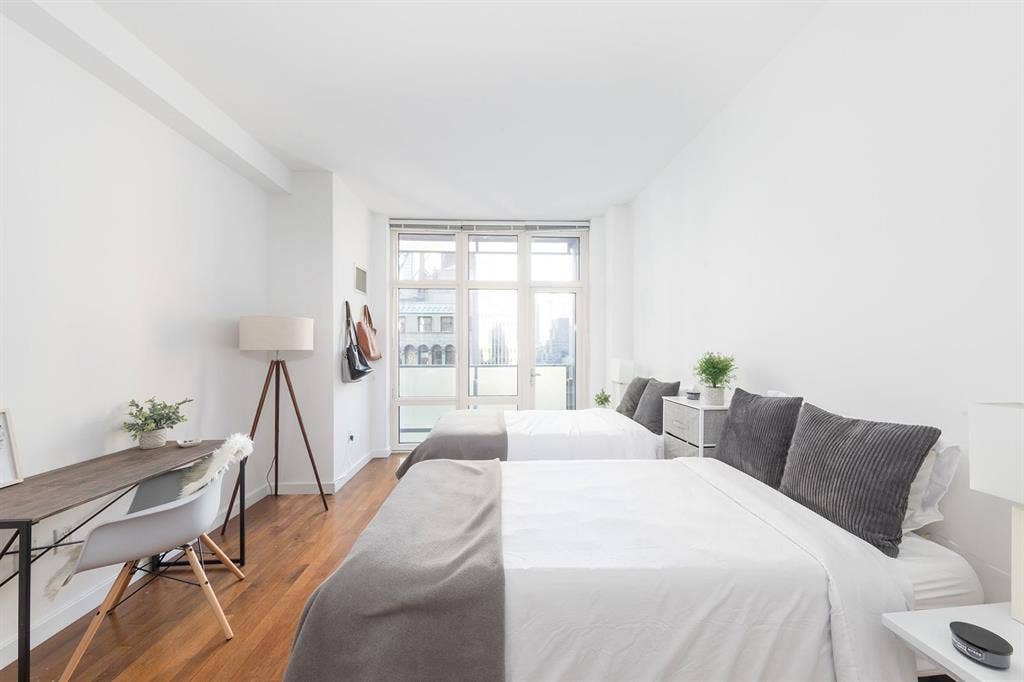 Furnished Midtown Room with Balcony
