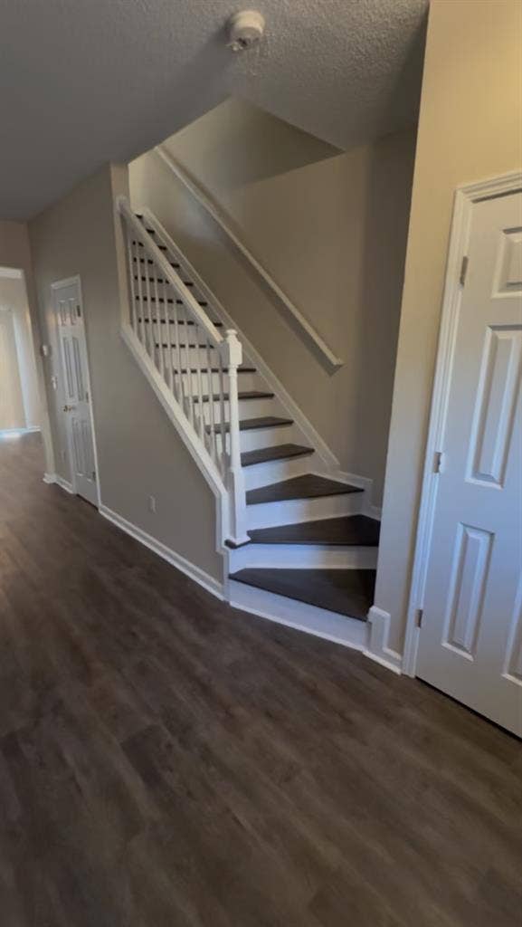 3BR Townhome Near Avalon