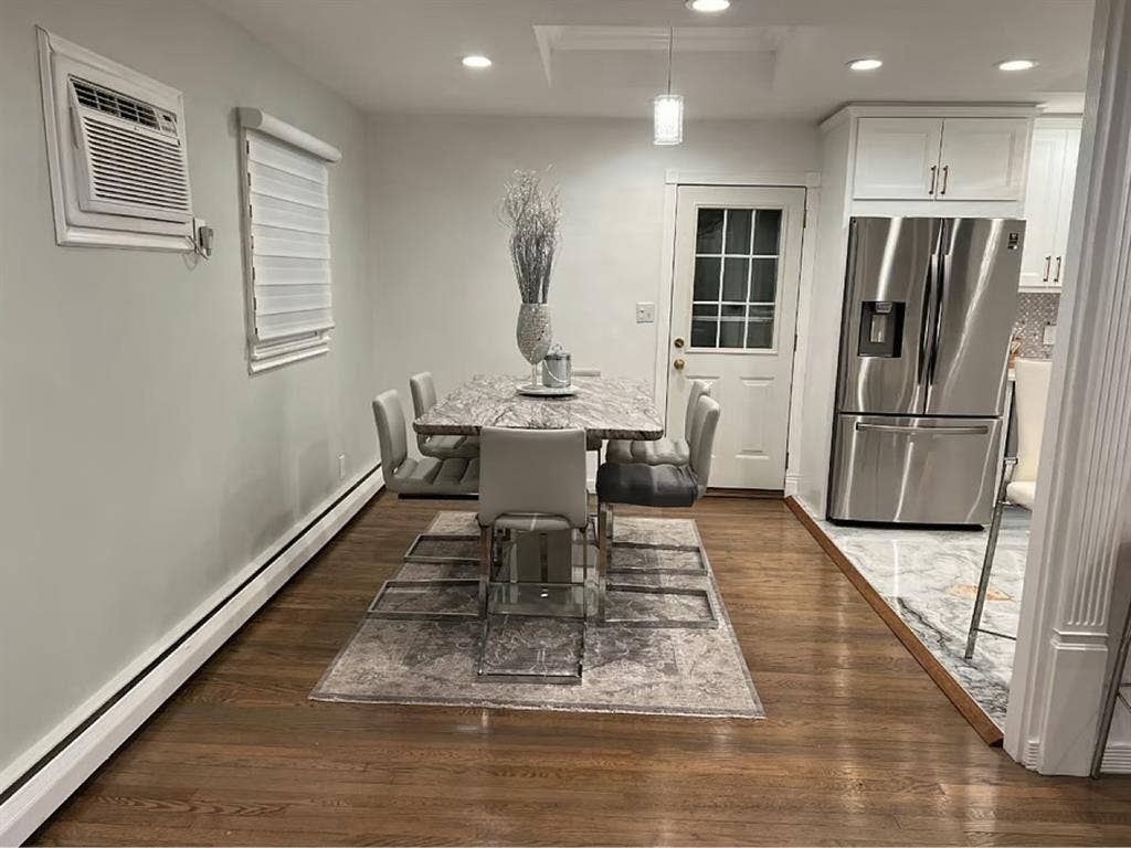 Fully Furnished Home 3 bedroom one