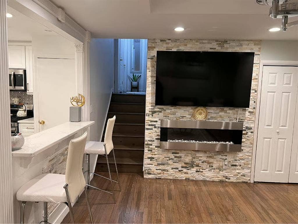 Fully Furnished Home 3 bedroom one