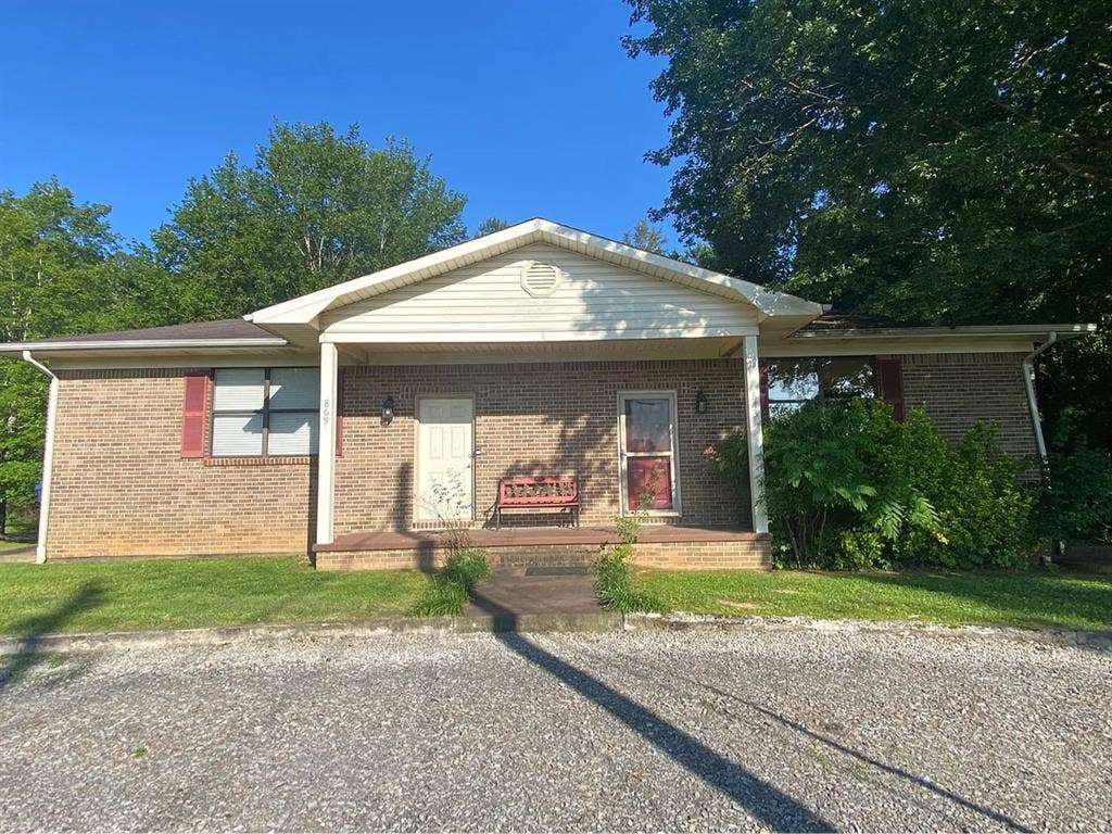 Cozy Shared Room Duplex!!