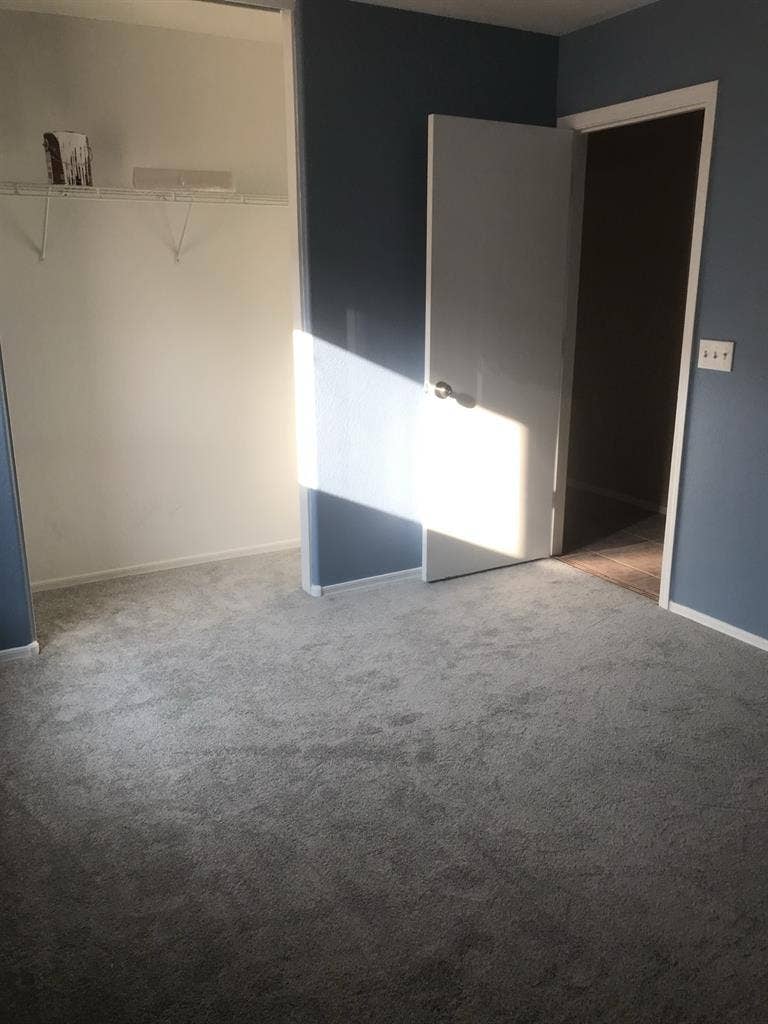 Bedroom for rent in 2 bedroom house