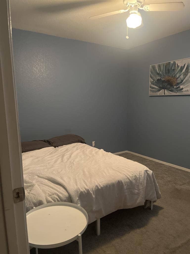 ROOM FOR RENT