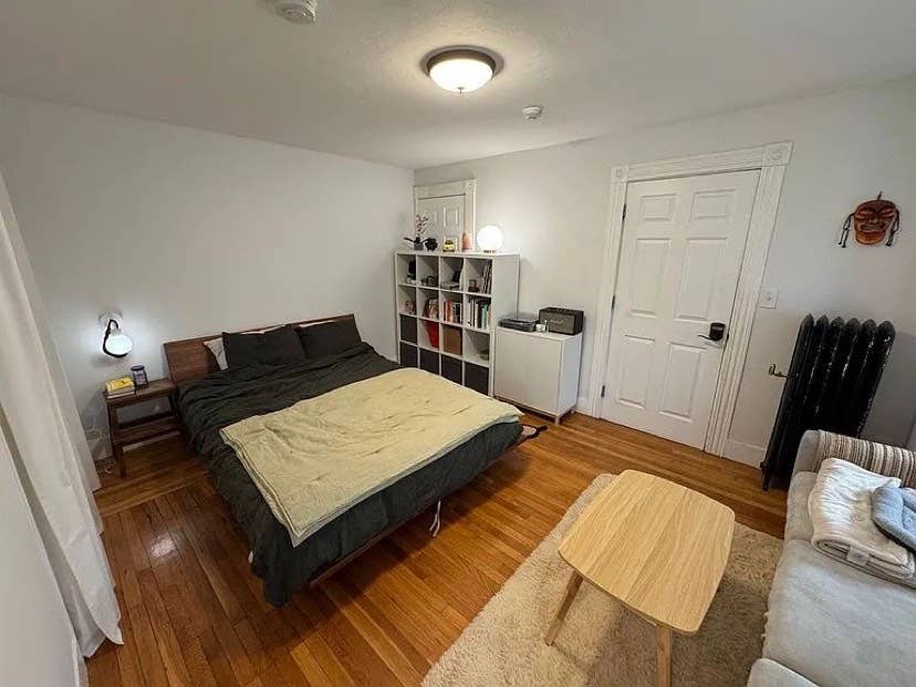 Studio Apartment