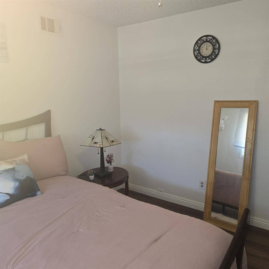 PRIVATE, Rent is ALL Inclusive!