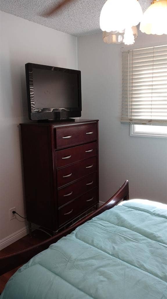 PRIVATE, Rent is ALL Inclusive!