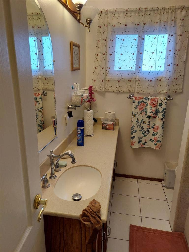 PRIVATE, Rent is ALL Inclusive!