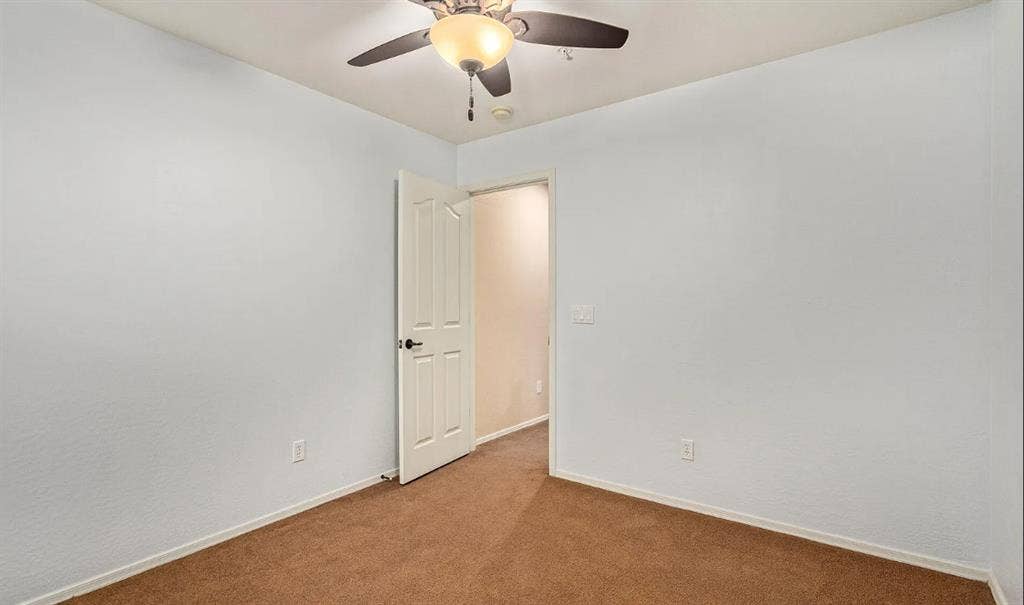 Room available Immediately