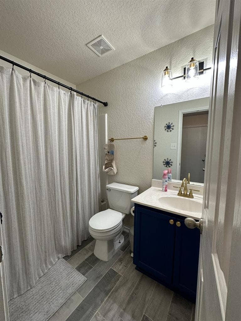 Private room for rent