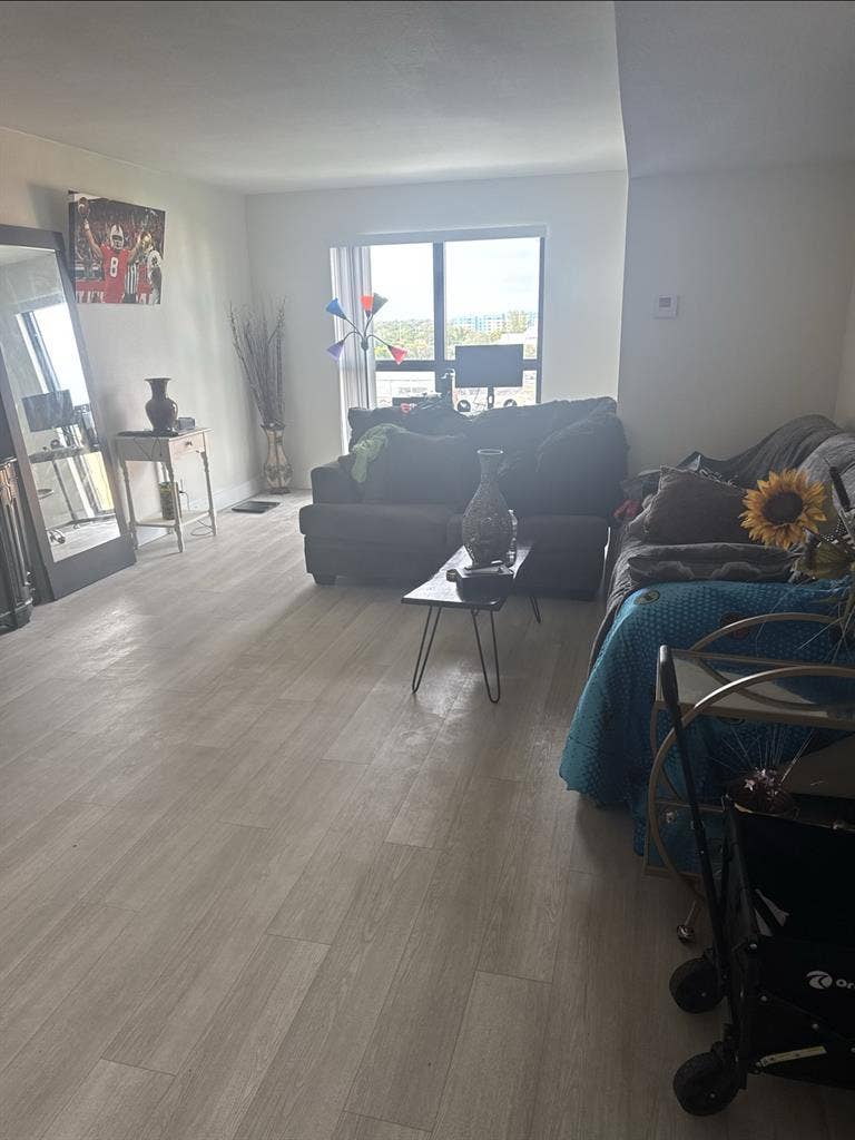 We have a gym on the 2 floor.