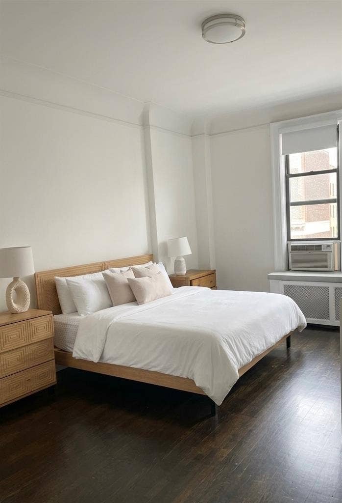 Spacious 4Bed/3bath Apartment- UWS
