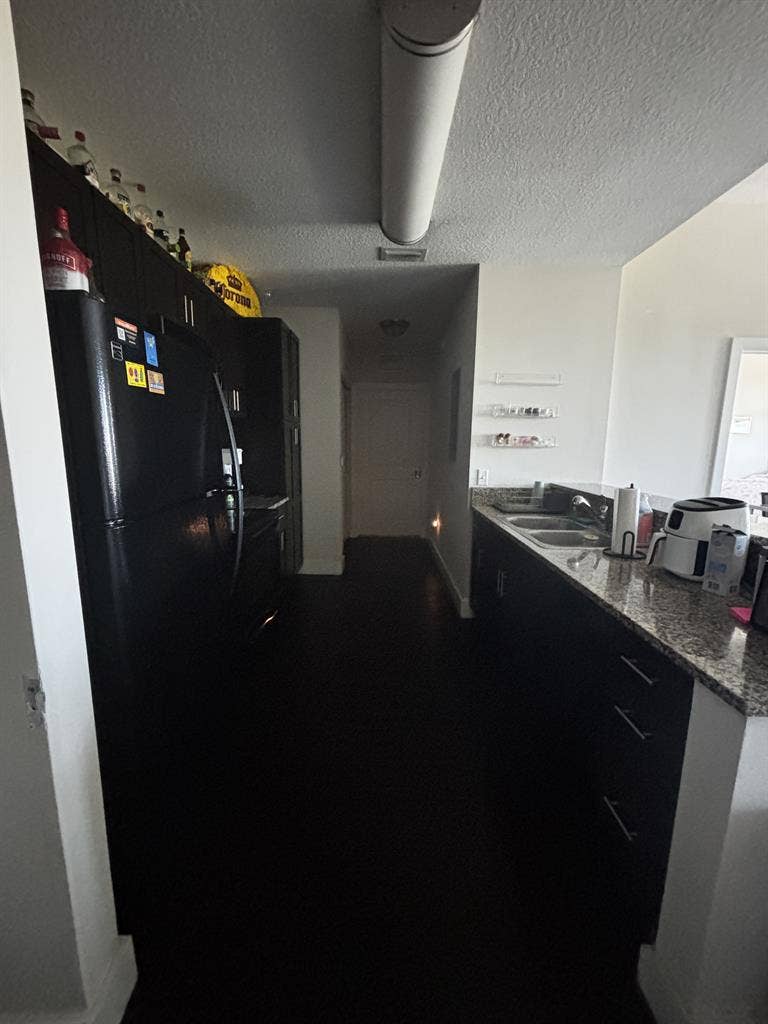 sublease from June 1st to July 27th