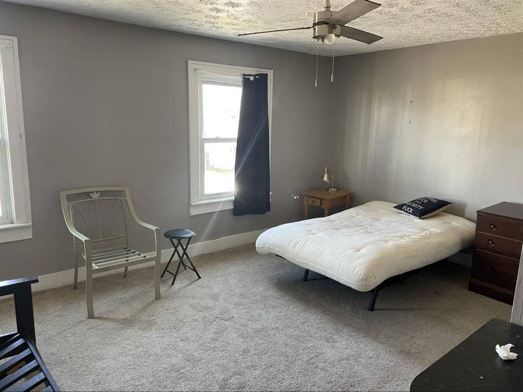 Master bed room available now.