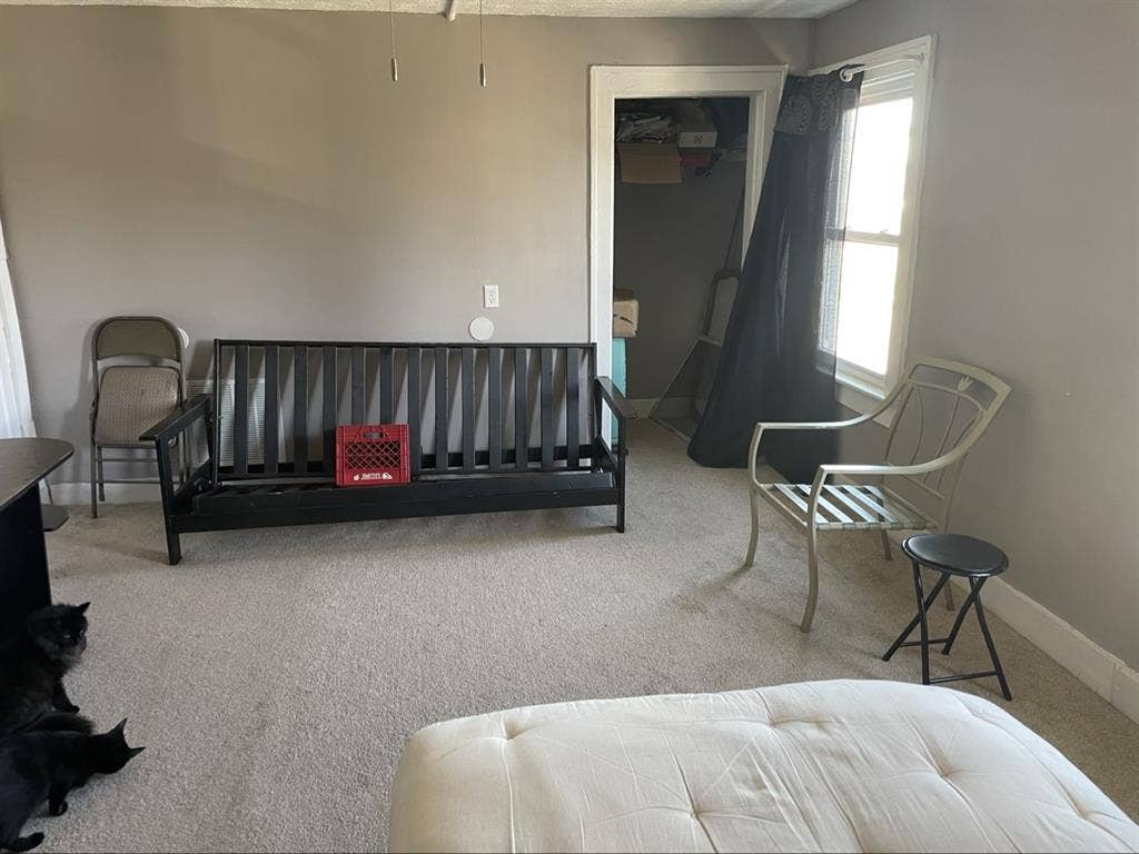Master bed room available now.