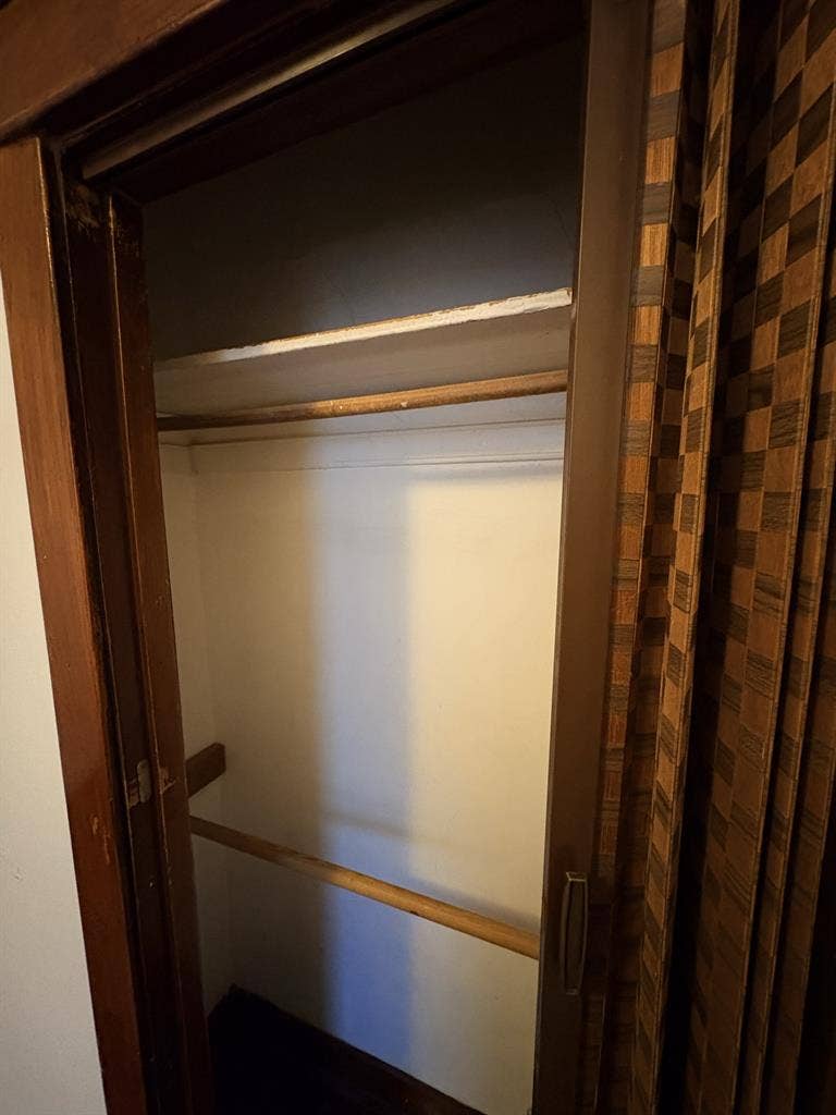 Room for rent in Avondalee