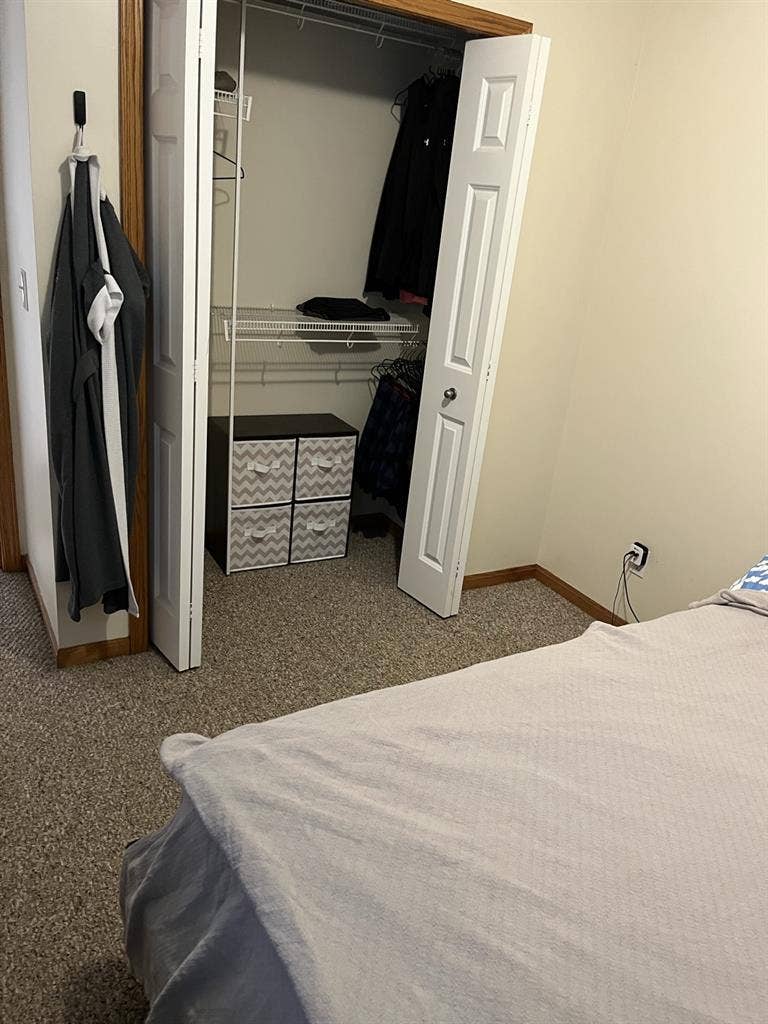 Looking for roommate Zeeland