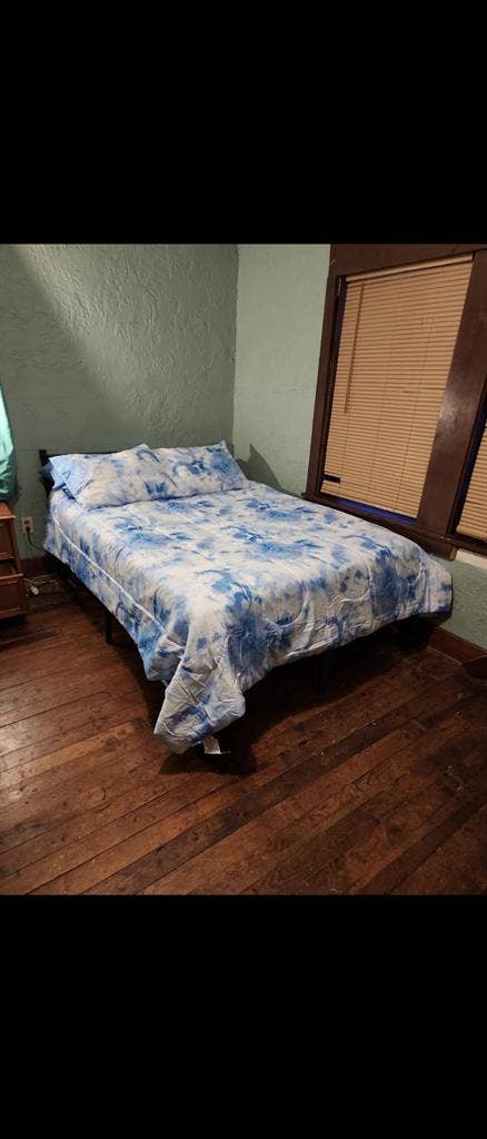 Rooming House available 6-1-2026