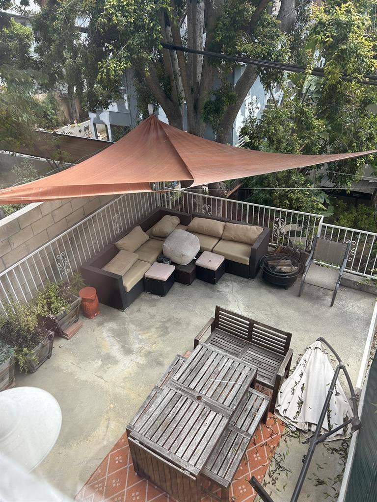ISO roommate for century city 2B2B
