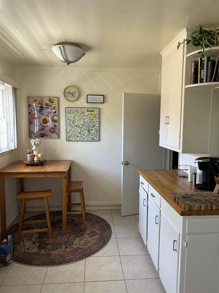 ISO roommate for century city 2B2B