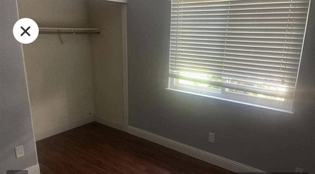 Room for rent, Rosevillee