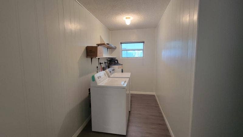 Master BR, private bath, bills incl