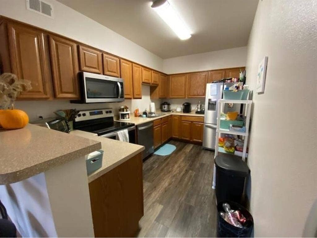 Looking for roommate in Manhattan