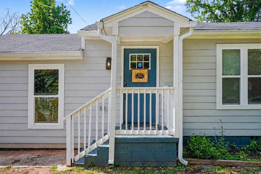 Furnished Room in Decatur