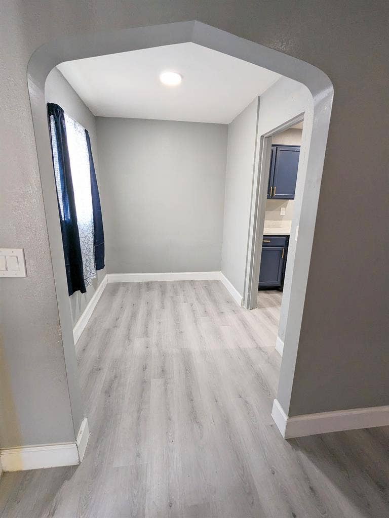 Nice Room with Private Bathroom