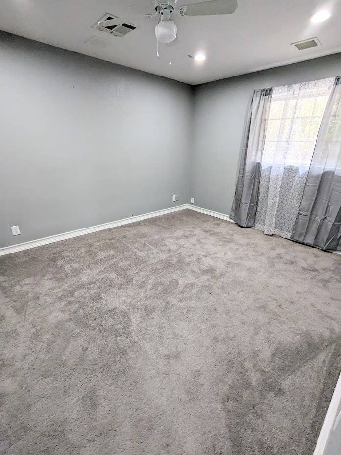 Nice Room with Private Bathroom