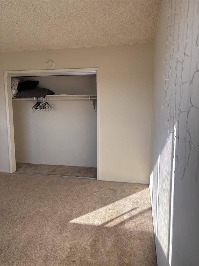 Room for rent in Alhambra!