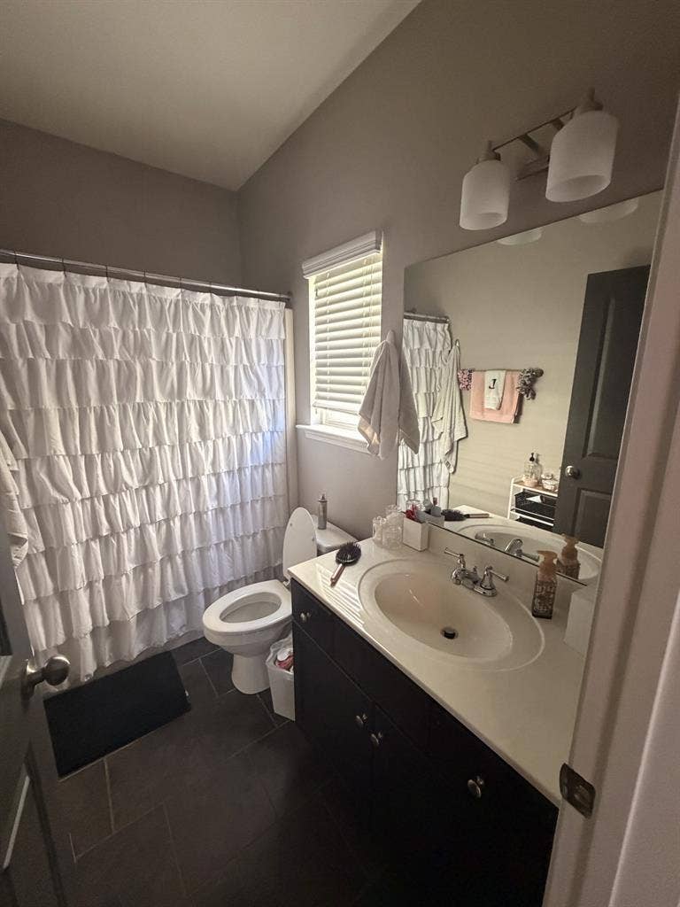 Knoxville room - 5 minutes from UTK