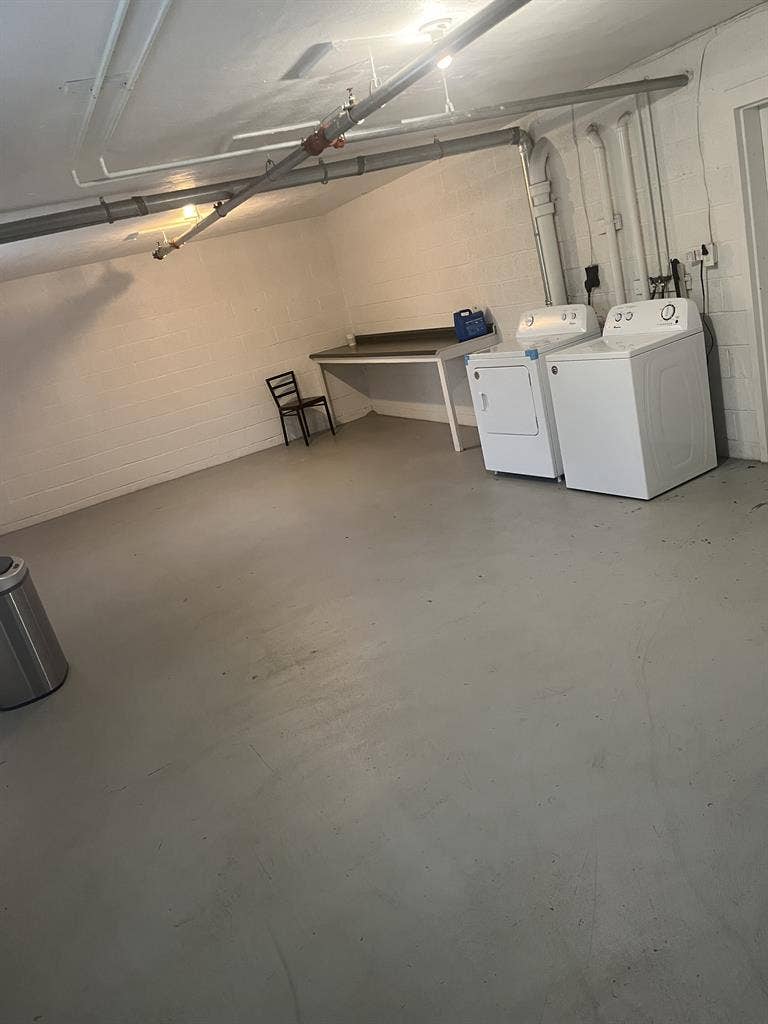 Private room from shared apartment