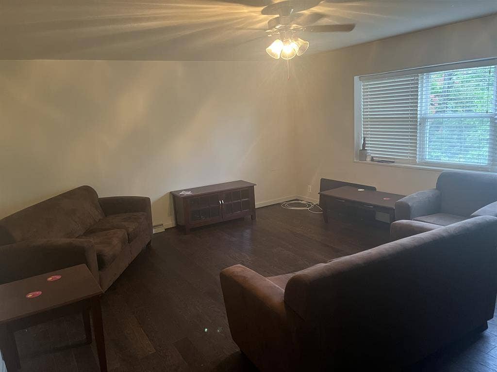 Private room from shared apartment
