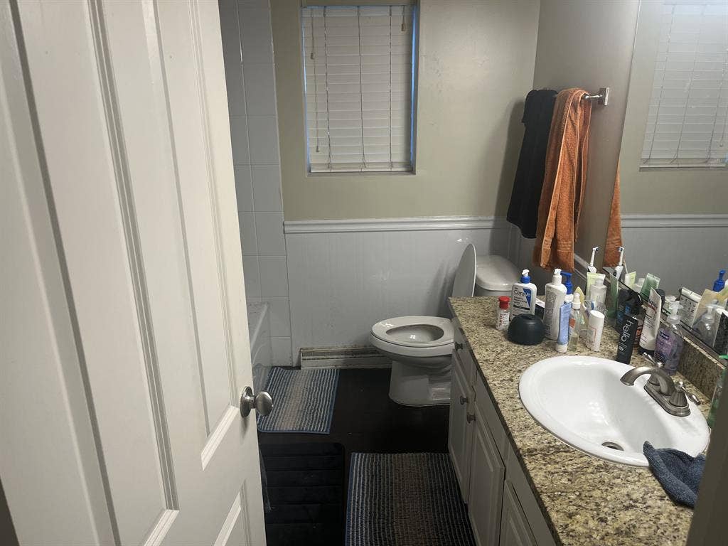 Private room from shared apartment
