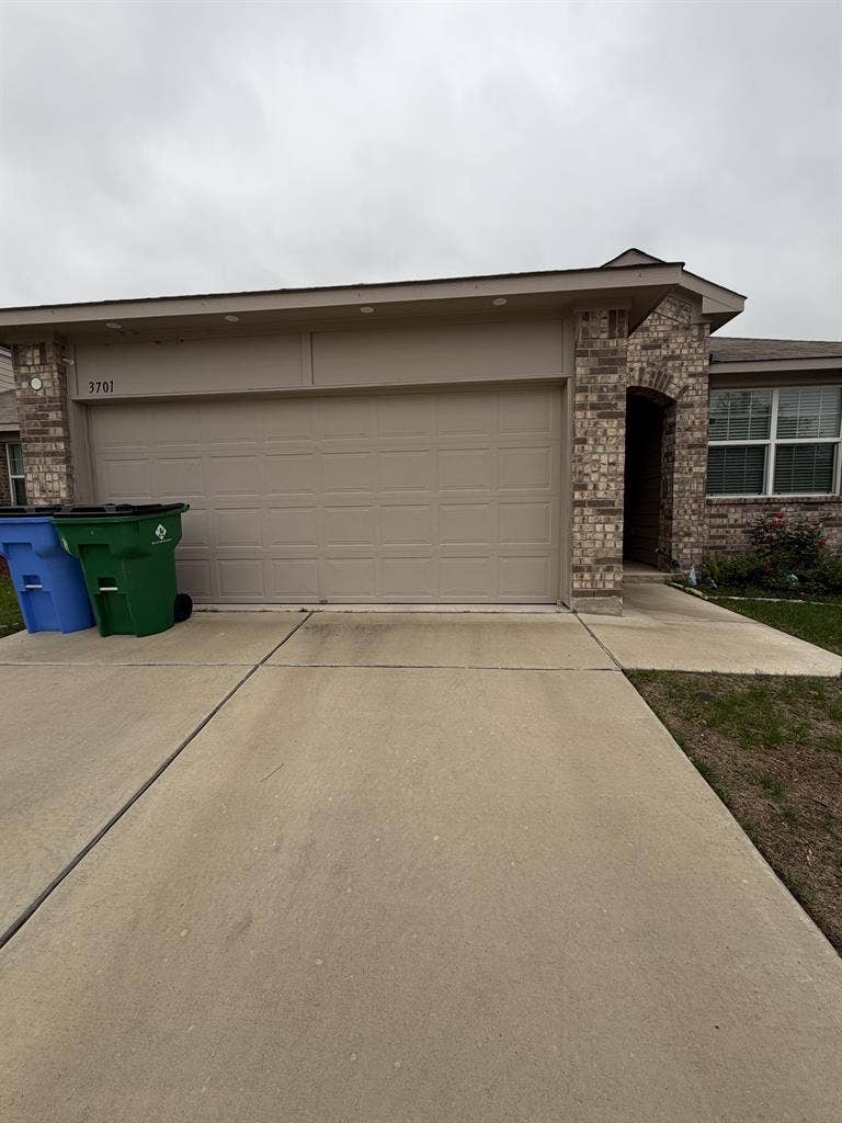 Private Room/ East Austin-6 Mo