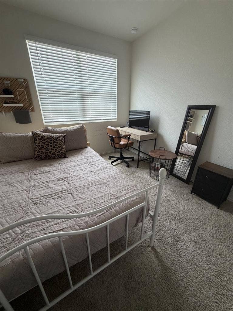 Private Room/ East Austin-6 Mo