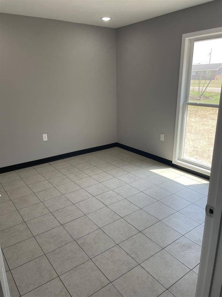 2 bedroom 1 bathroom apartment