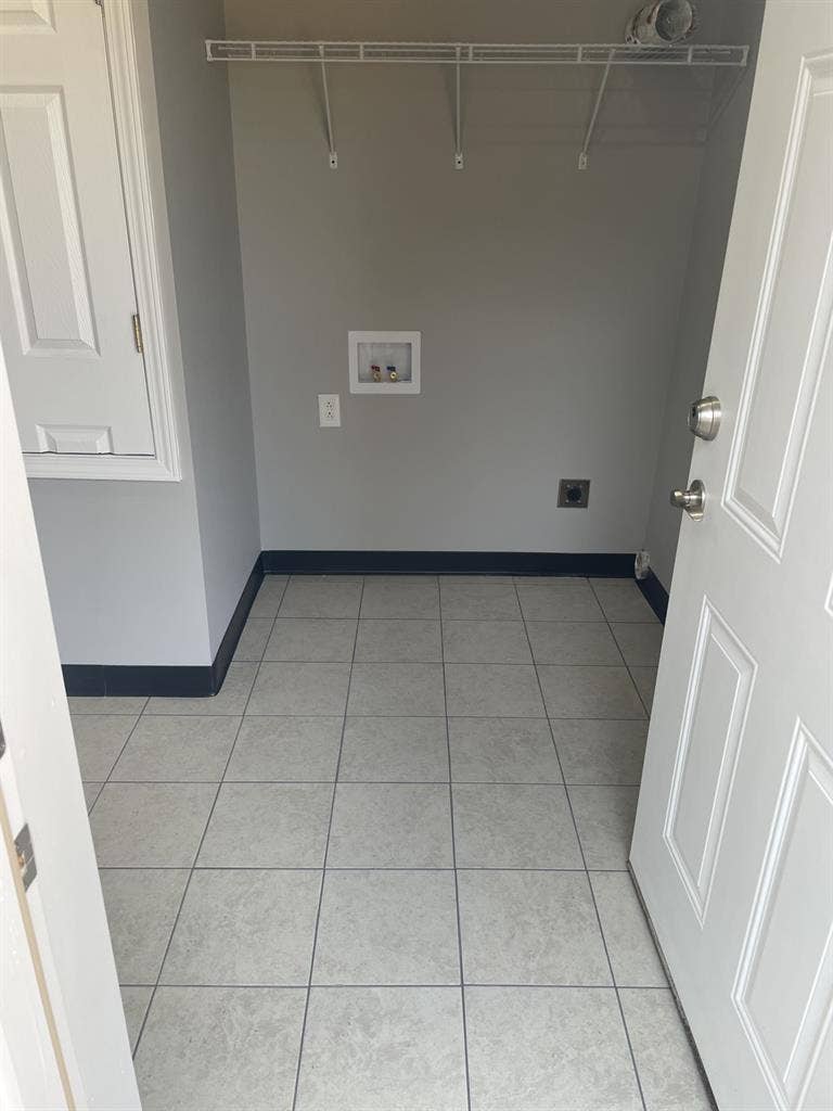 2 bedroom 1 bathroom apartment