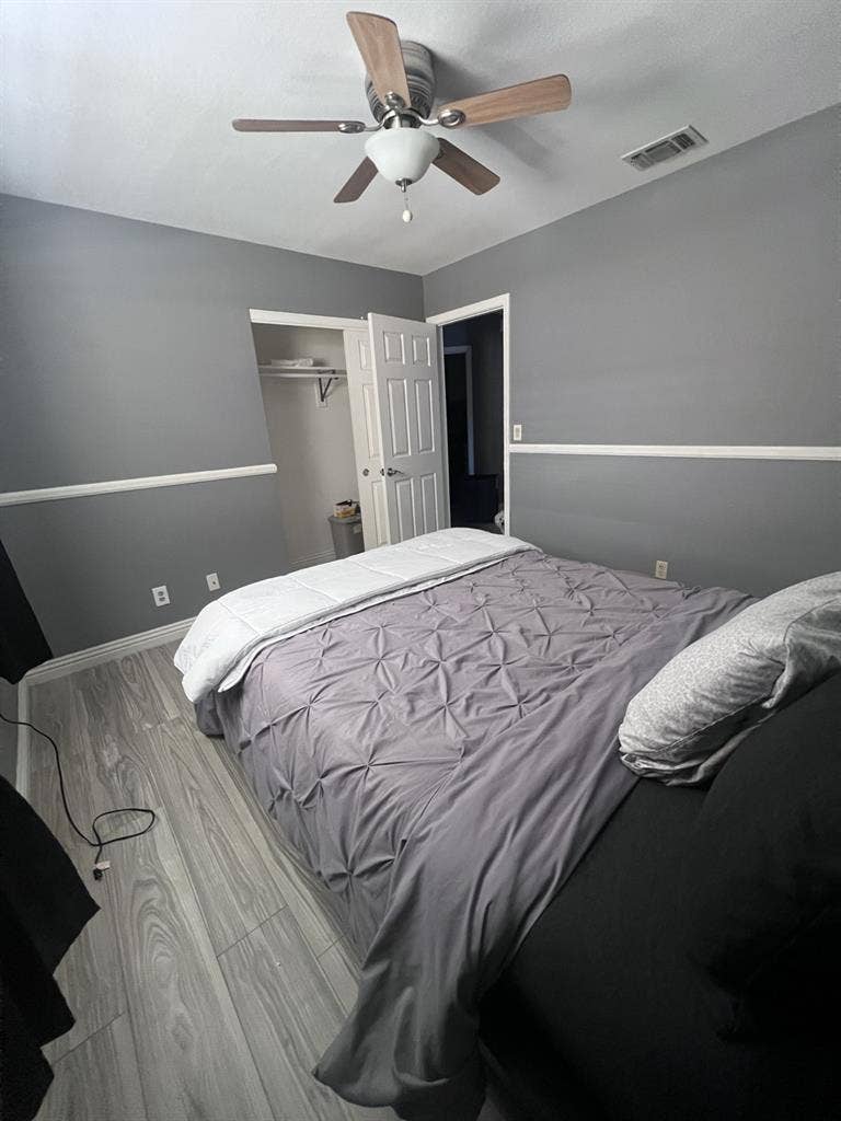 Seeking Responsible Roommate