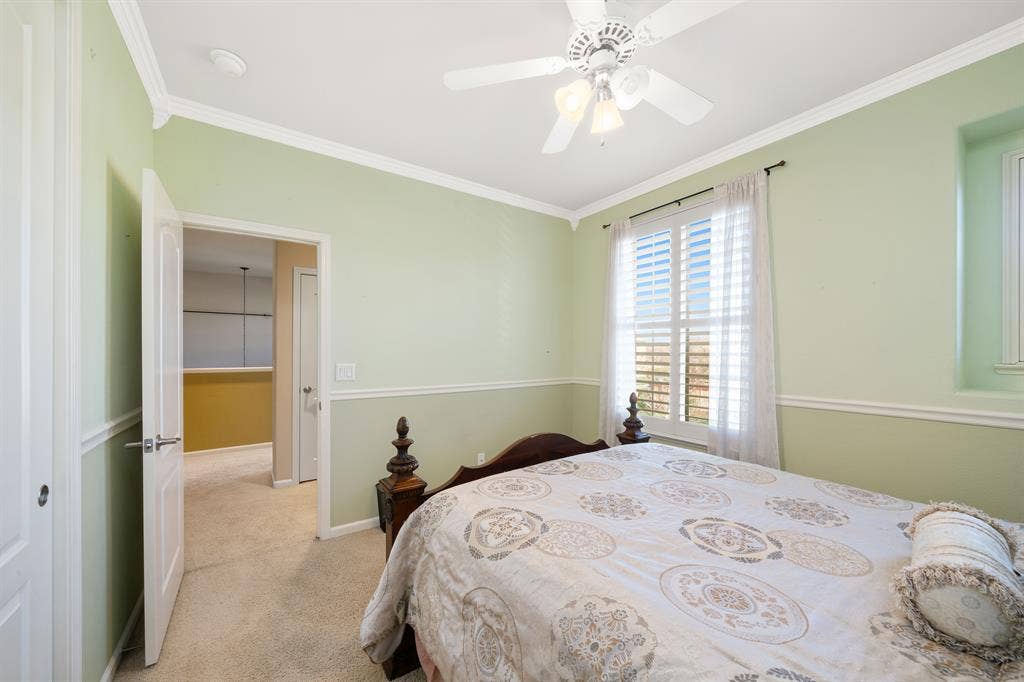 Great Furnished Room!Utilities Incl