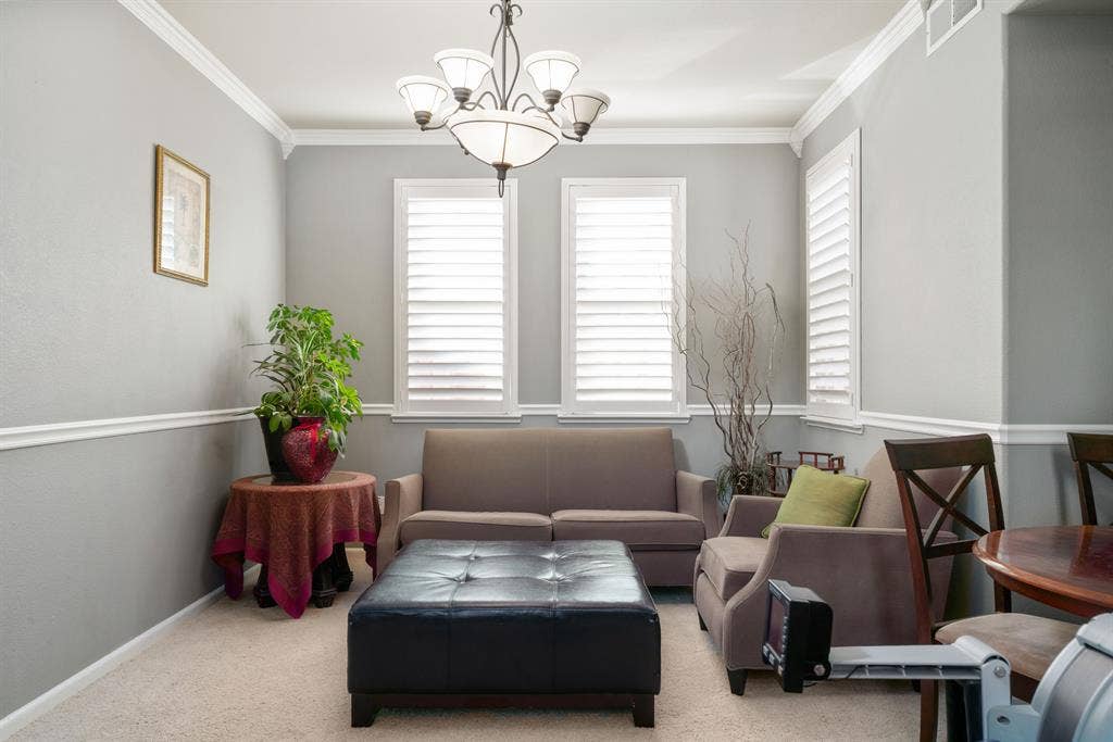 Great Furnished Room!Utilities Incl