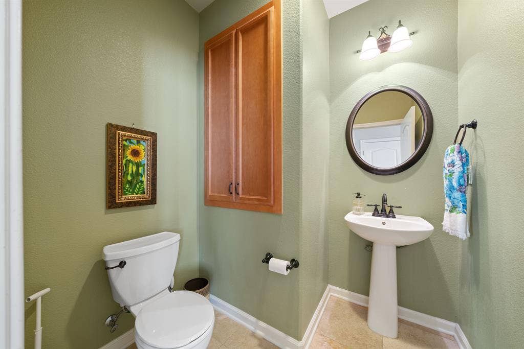 Great Furnished Room!Utilities Incl