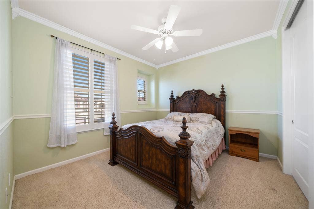 Great Furnished Room!Utilities Incl