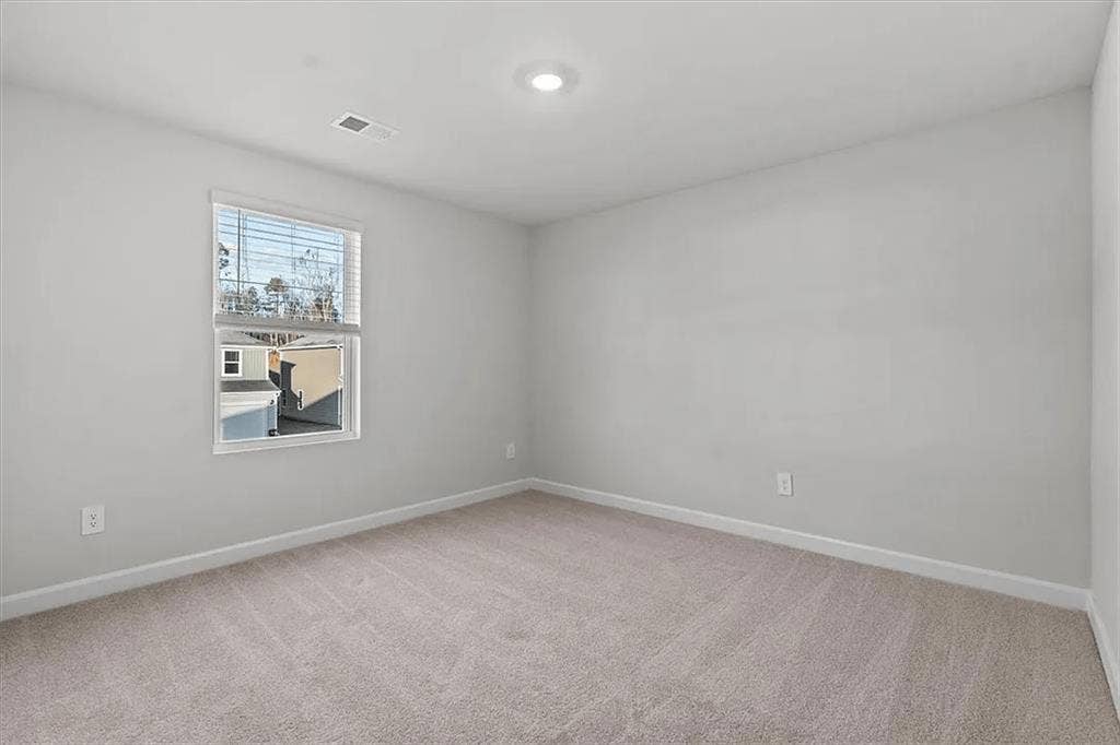 Seeking 2 Women Roommates ASAP!