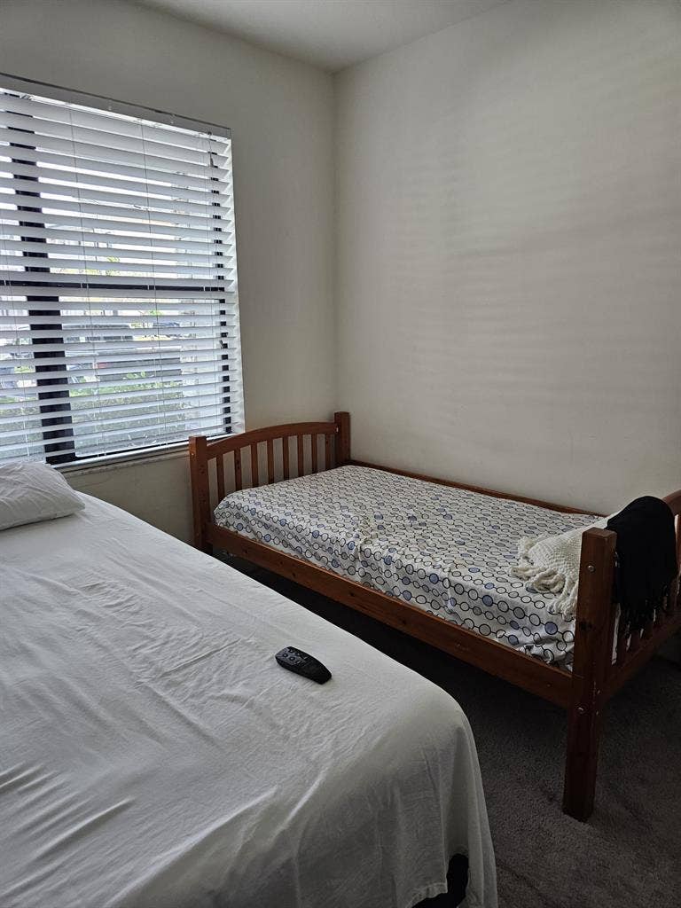 Apex Doral - Room for Share
