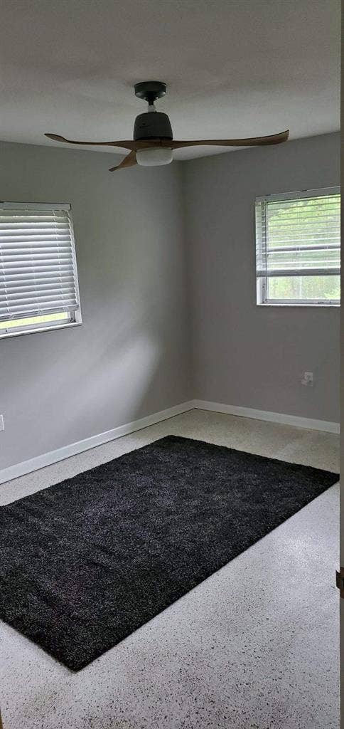 3/2 home with garage