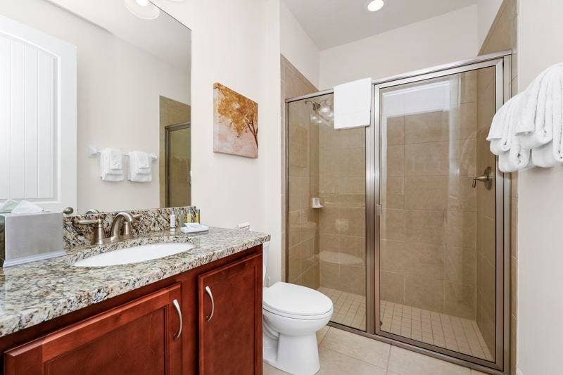 Affordable Luxury Private Bed& Bath